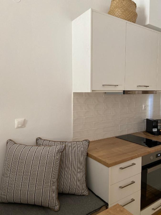 Romanos Apartments Гайос Екстериор снимка